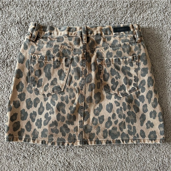 Cheetah Print Skirt! - Picture 2 of 5